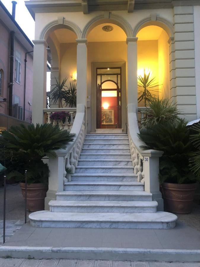Hotel Regina Lido di Camaiore Buitenkant foto