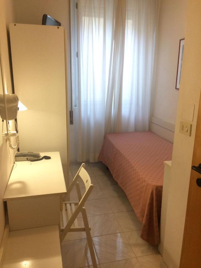 Hotel Regina Lido di Camaiore Buitenkant foto