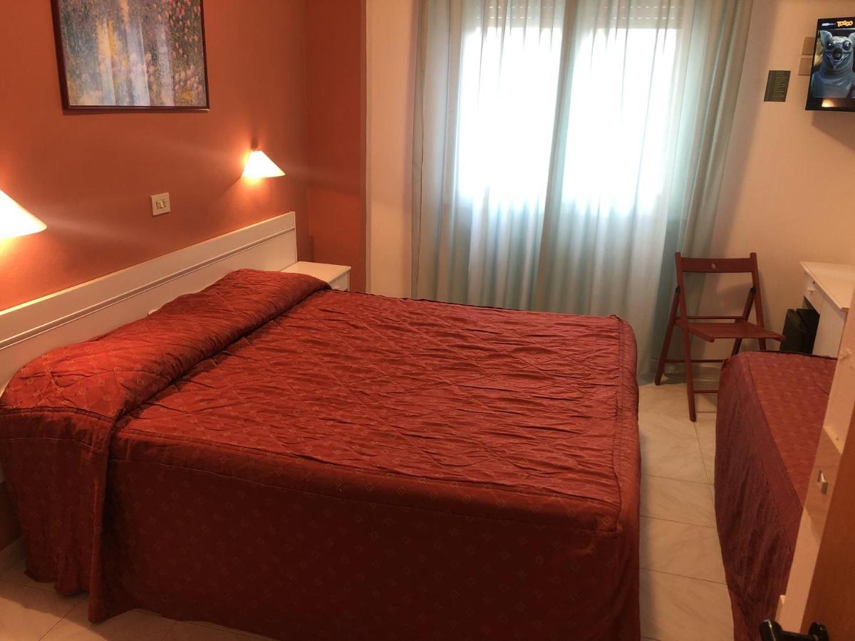 Hotel Regina Lido di Camaiore Buitenkant foto