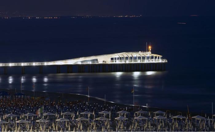 Hotel Regina Lido di Camaiore Buitenkant foto