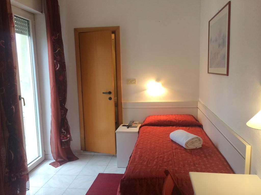 Hotel Regina Lido di Camaiore Buitenkant foto