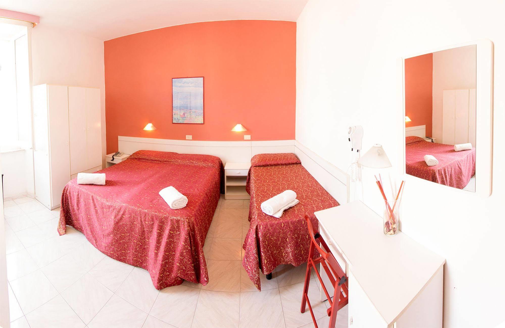 Hotel Regina Lido di Camaiore Buitenkant foto