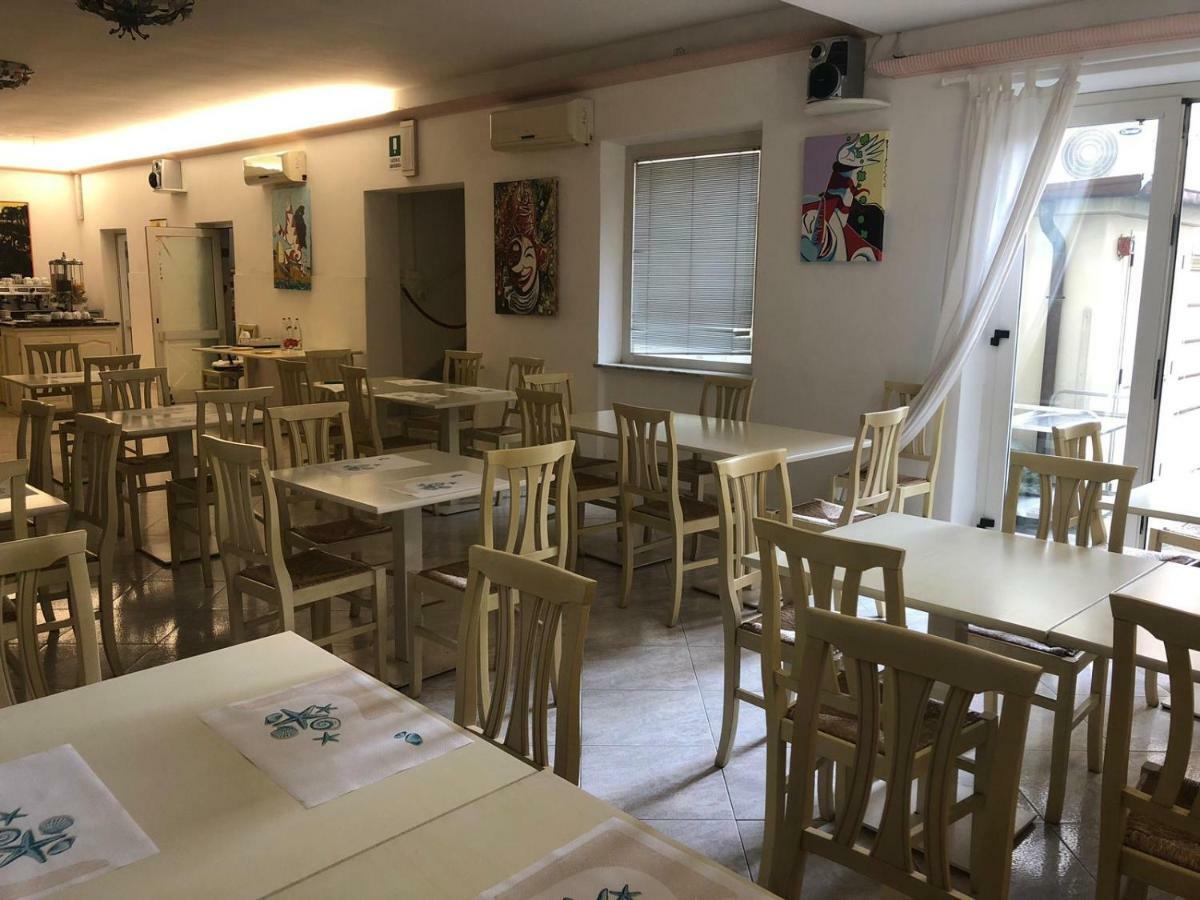 Hotel Regina Lido di Camaiore Buitenkant foto